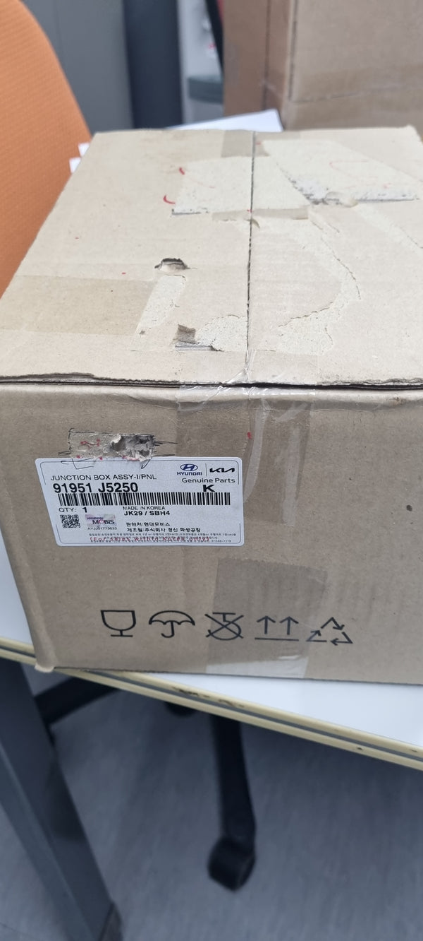 91951J5250-JUNCTION BOX ASSY-I/PNL