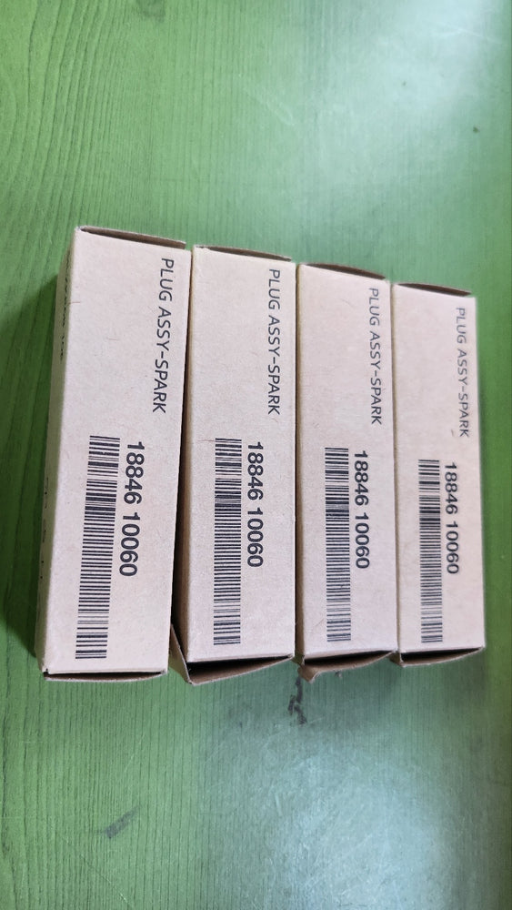 1884610060-PLUG ASSY-SPARK