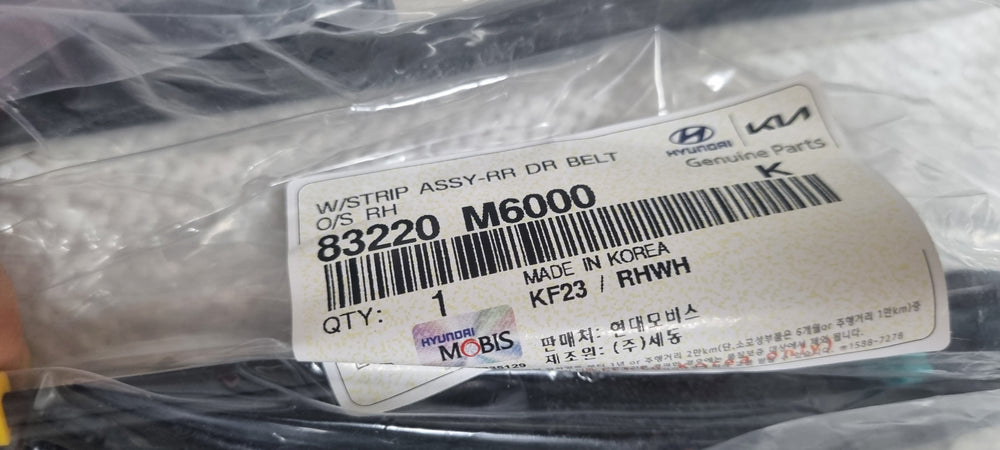 83220M6000-W/STRIP ASSY-RR DR BELT O/S RH