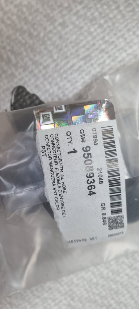 95089364-CONNECTOR,HTR INL HOSE