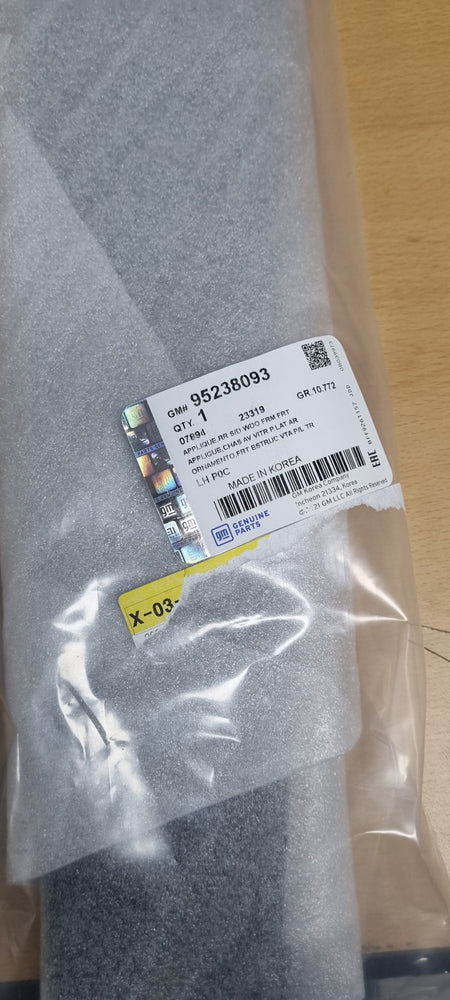 95238093-APPLIQUE,RR S/D WDO FRM FRT