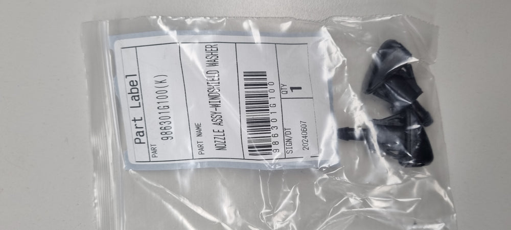 986301G100-NOZZLE ASSY-W/SHLD WASHER