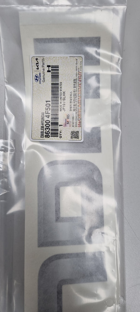 863004F501-EMBLEM-HYUNDAI