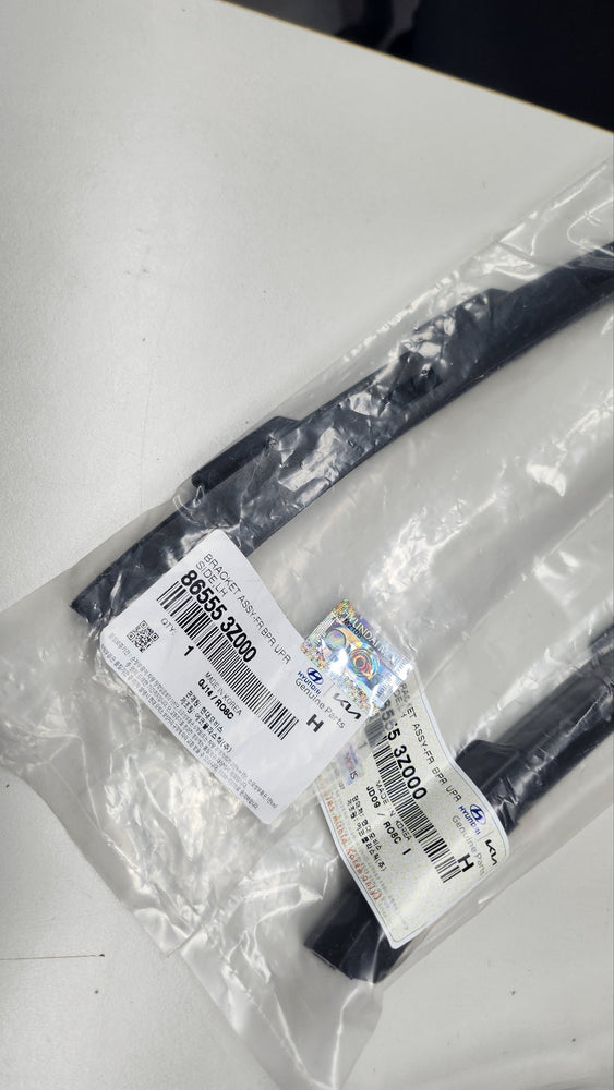 865553Z000-BRKT ASSY-FR BPR UPR SIDE LH
