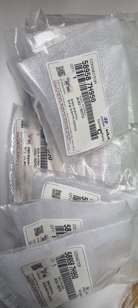 589587H950-CONNECTOR