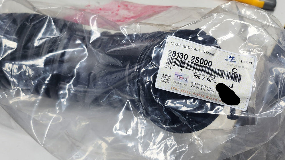 281302S000-HOSE ASSY-AIR INTAKE