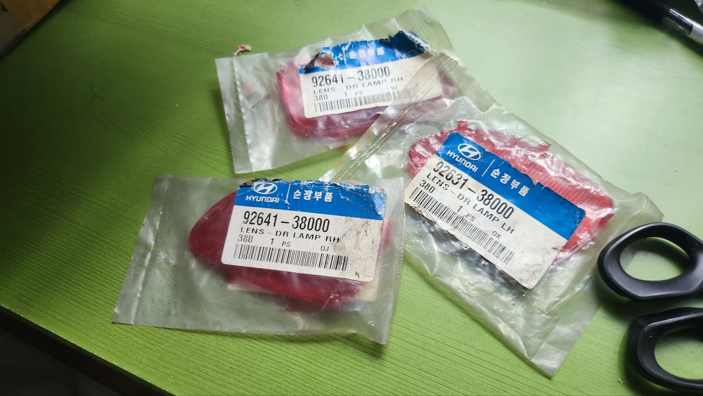 9264138000-LENS-DR COURTESY LAMP RH