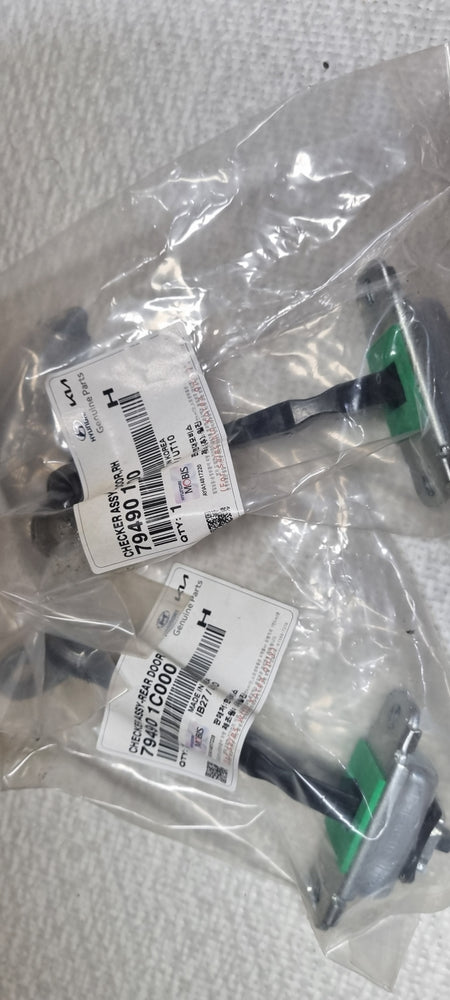 794901C000-CHECKER ASSY-RR DOOR RH