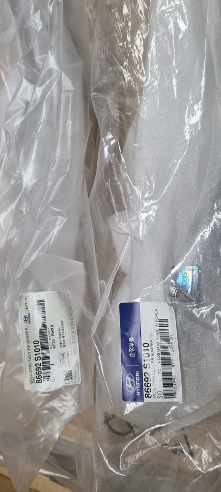 86692S1010-MOULDING ASSY-RR BUMPER RH