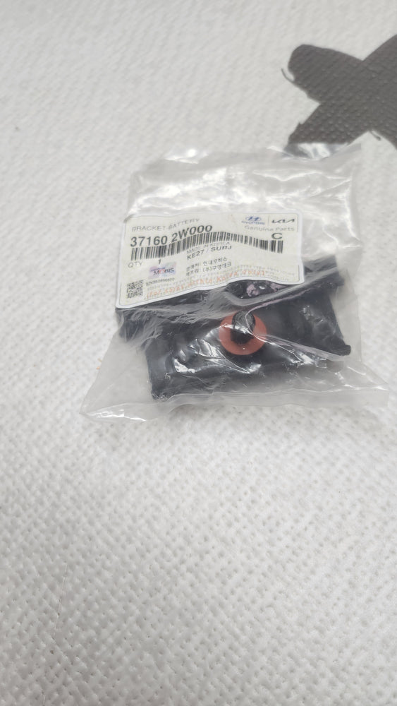 371602W000-CLAMP-BATTERY