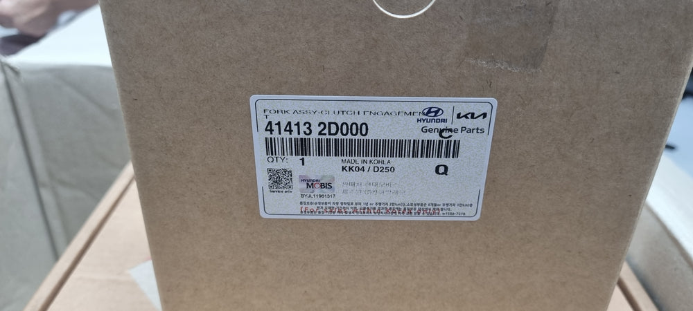 414132D000-FORK ASSY-CLUTCH ENGAGEMENT
