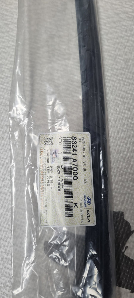 83241A7000-W/STRIP-RR DR BELT I/S RH