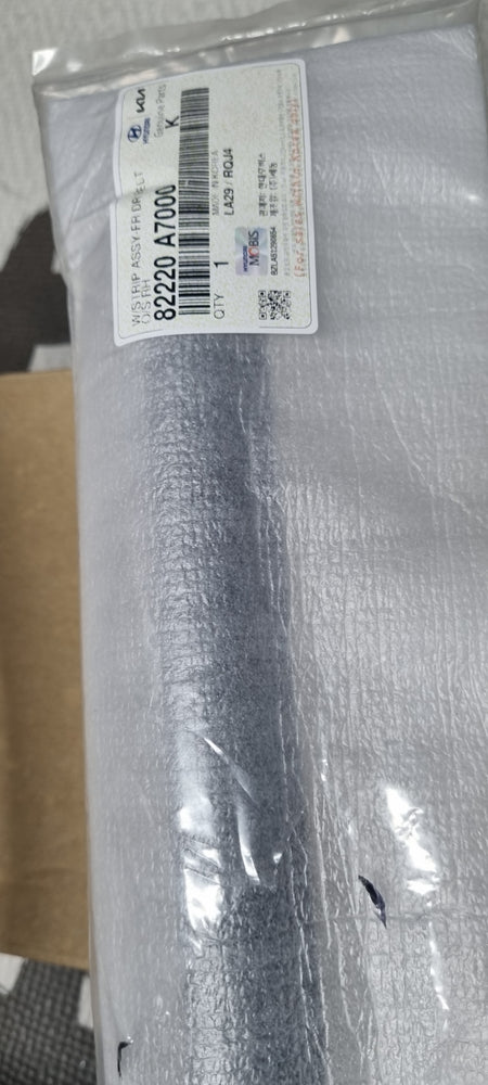 82220A7000-W/STRIP ASSY-FR DR BELT O/S RH